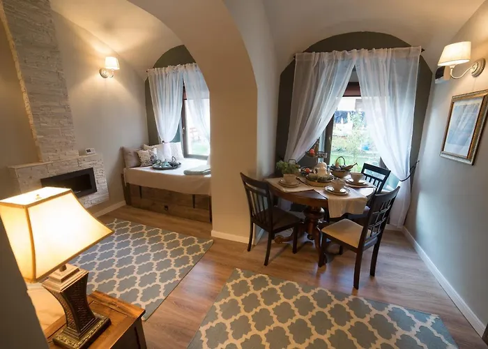 Colonial Ultra Center